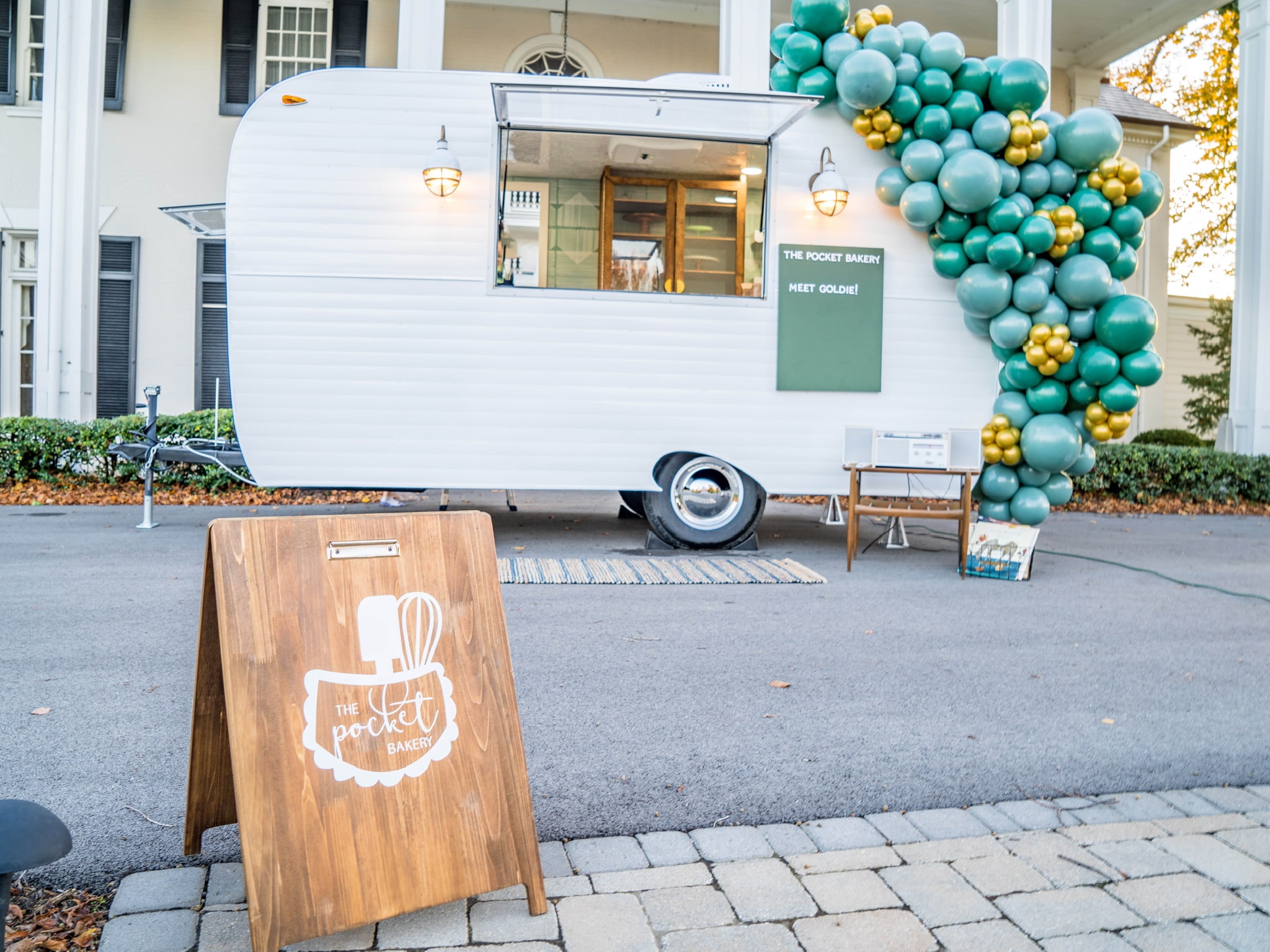 CustomBuilt Mobile Trailer Bar For Sale!